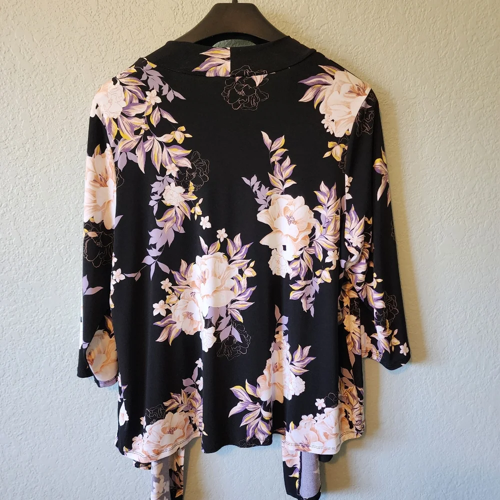 Torrid - 2X - Floral Stretch Open Front Drape Cardigan - Picture 5 of 7